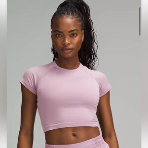 Swiftly Tech Cropped Short-Sleeve Shirt 2.0